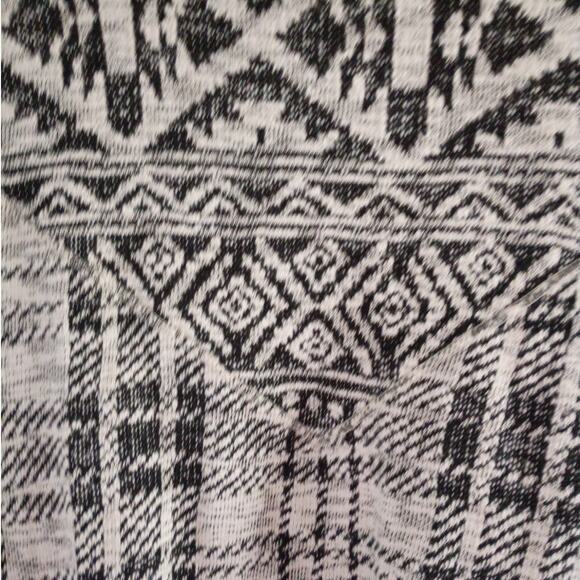 Anthropologie Tiny Boho Tribal Drape Cardigan Sm Black White Geo Knit Layering - Picture 4 of 11